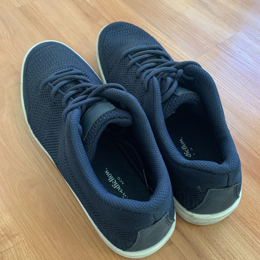Shoes - Picture 5 of 5